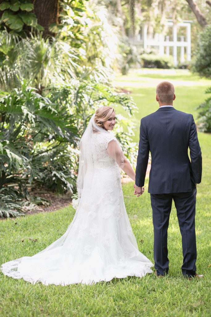 Orlando-Wedding-Photographer-Leu-Gardens-310-Lakeside-22