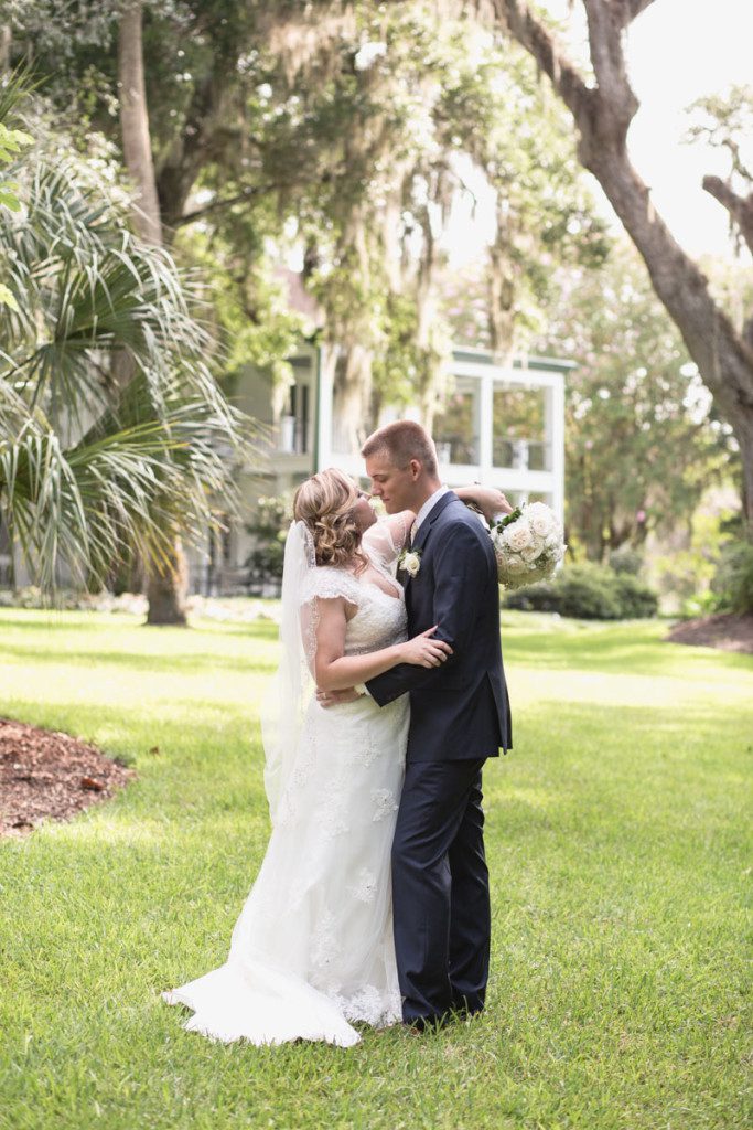 Orlando-Wedding-Photographer-Leu-Gardens-310-Lakeside-26