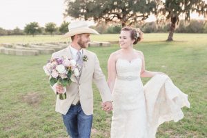 Sunset wedding photos at an outdoor country wedding in Sumterville, north of Orlando captured by top photographer