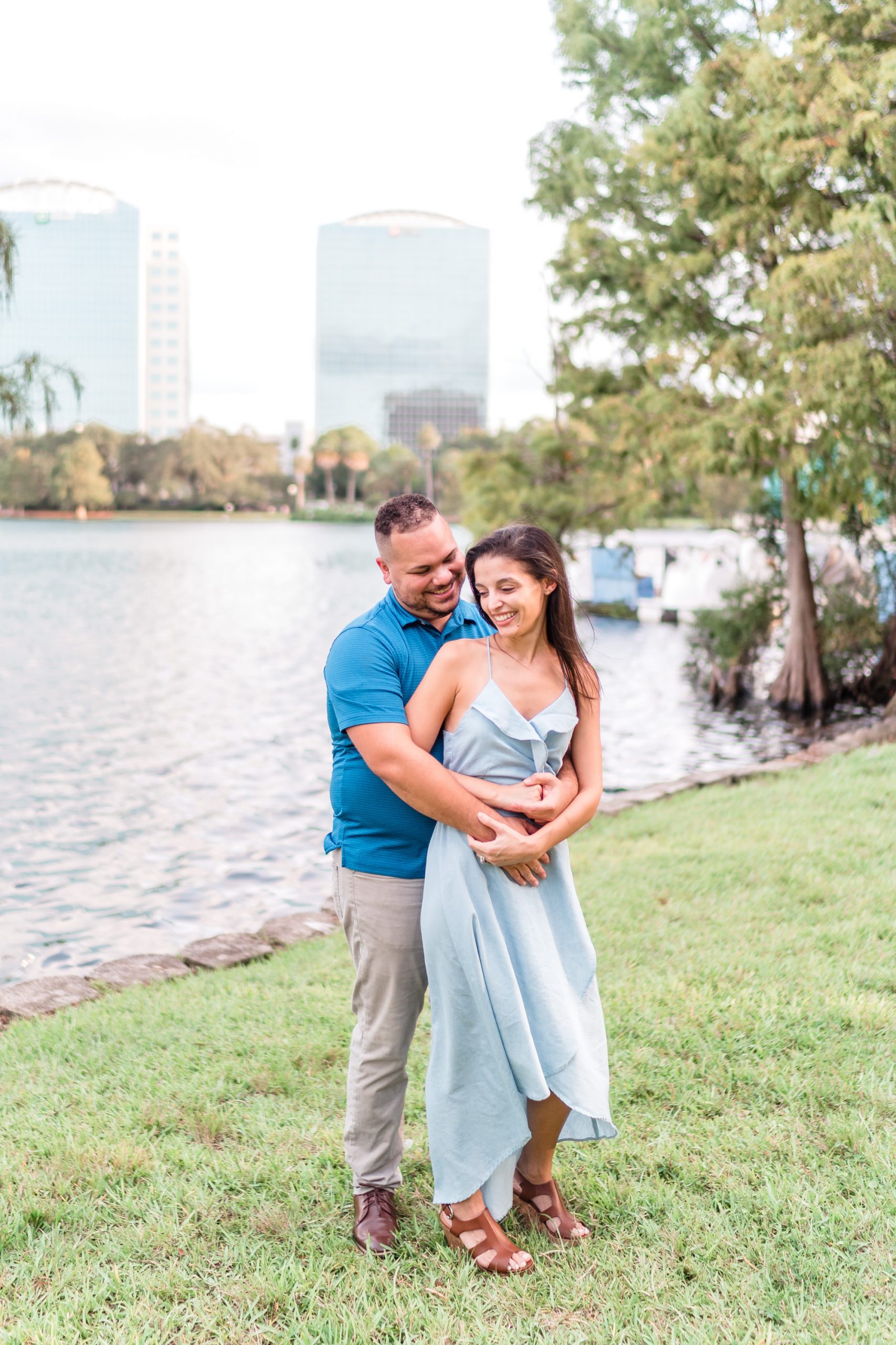 Engagement photography session at Lake Eola in downtown Orlando 