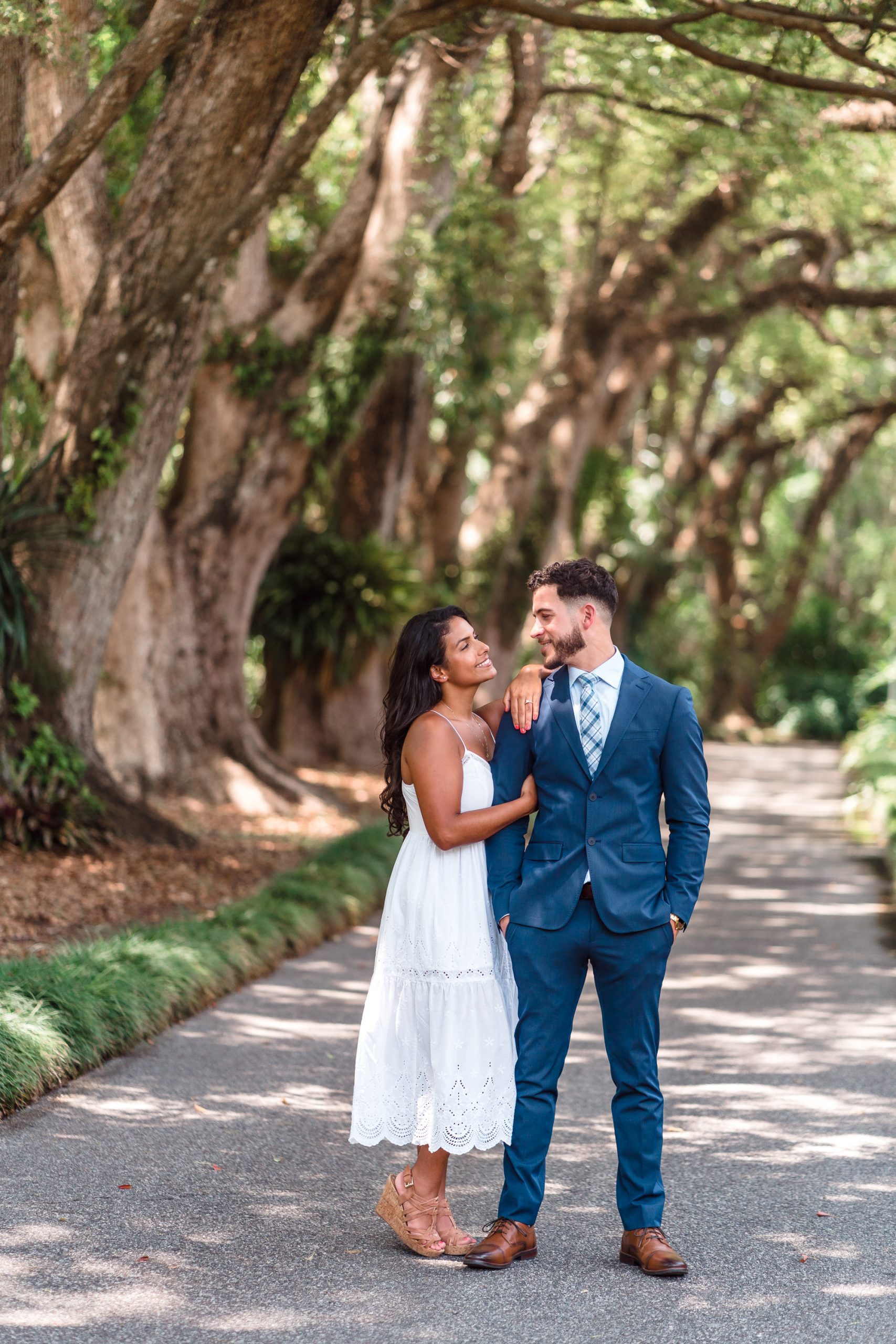 Engagement photo shoot at Leu Gardens in Orlando
