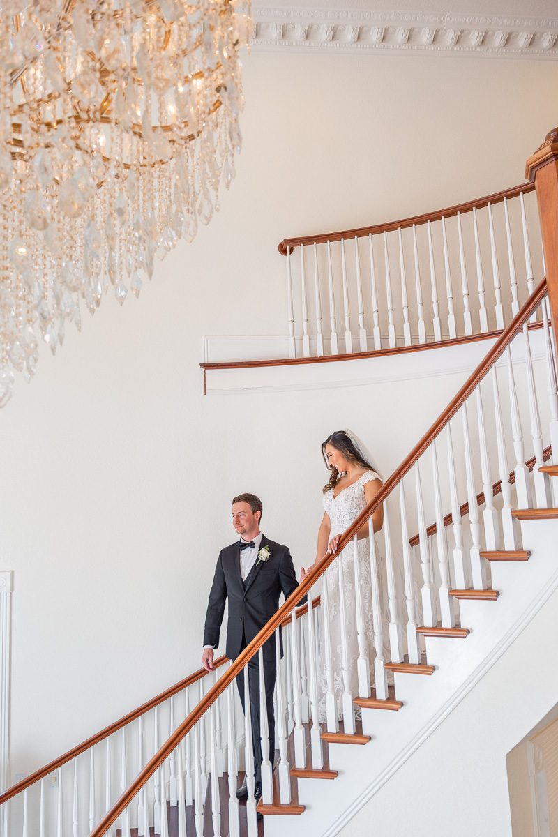 Creative fun wedding photo at Luxmore Grande Estate venue in Orlando